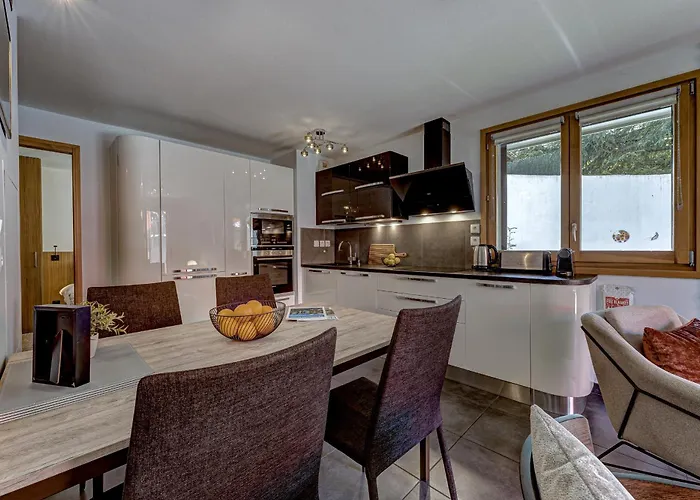 Apartman Aiguille 1 *